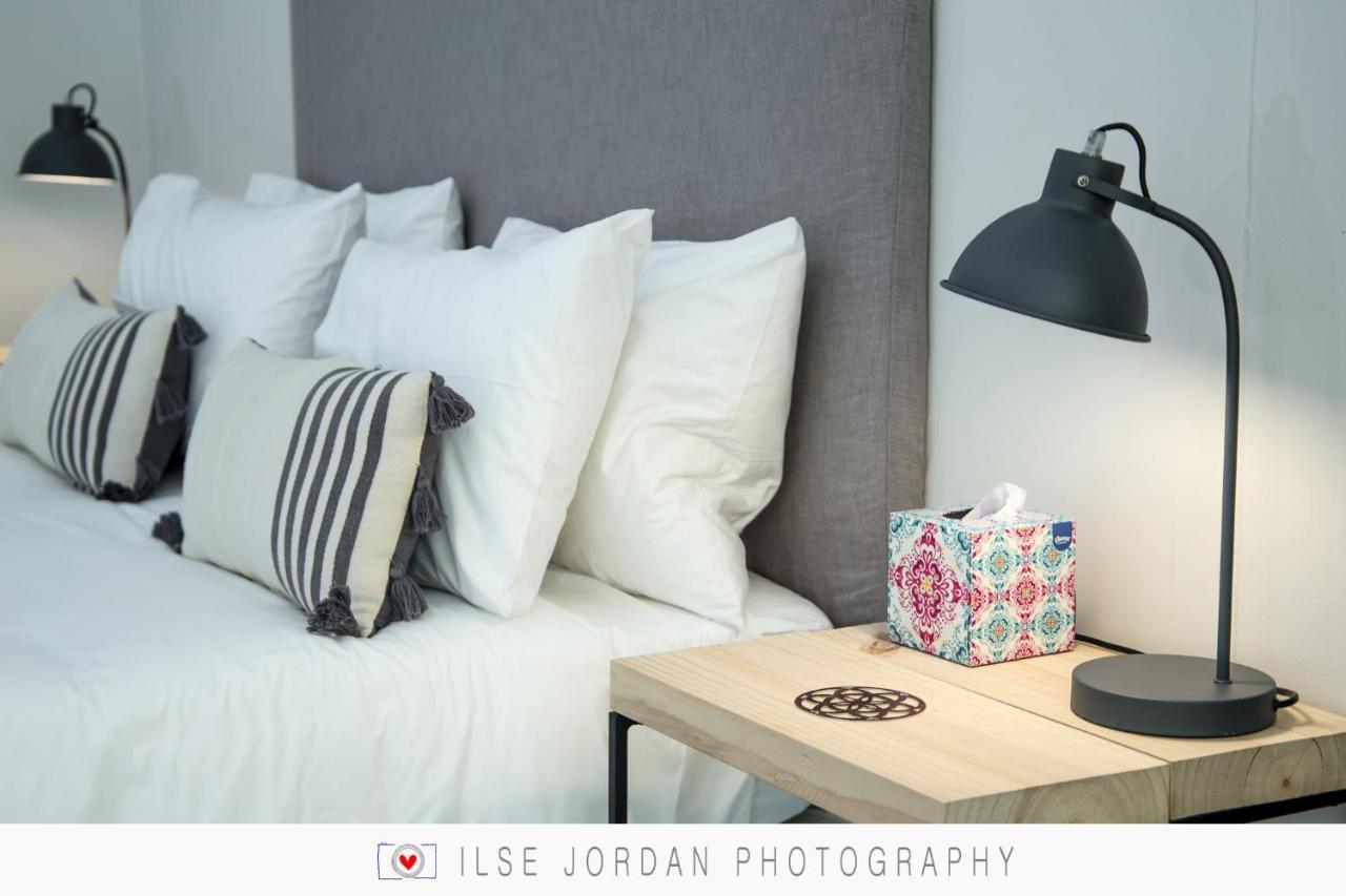 Raw Karoo Guest House Oudtshoorn Bagian luar foto