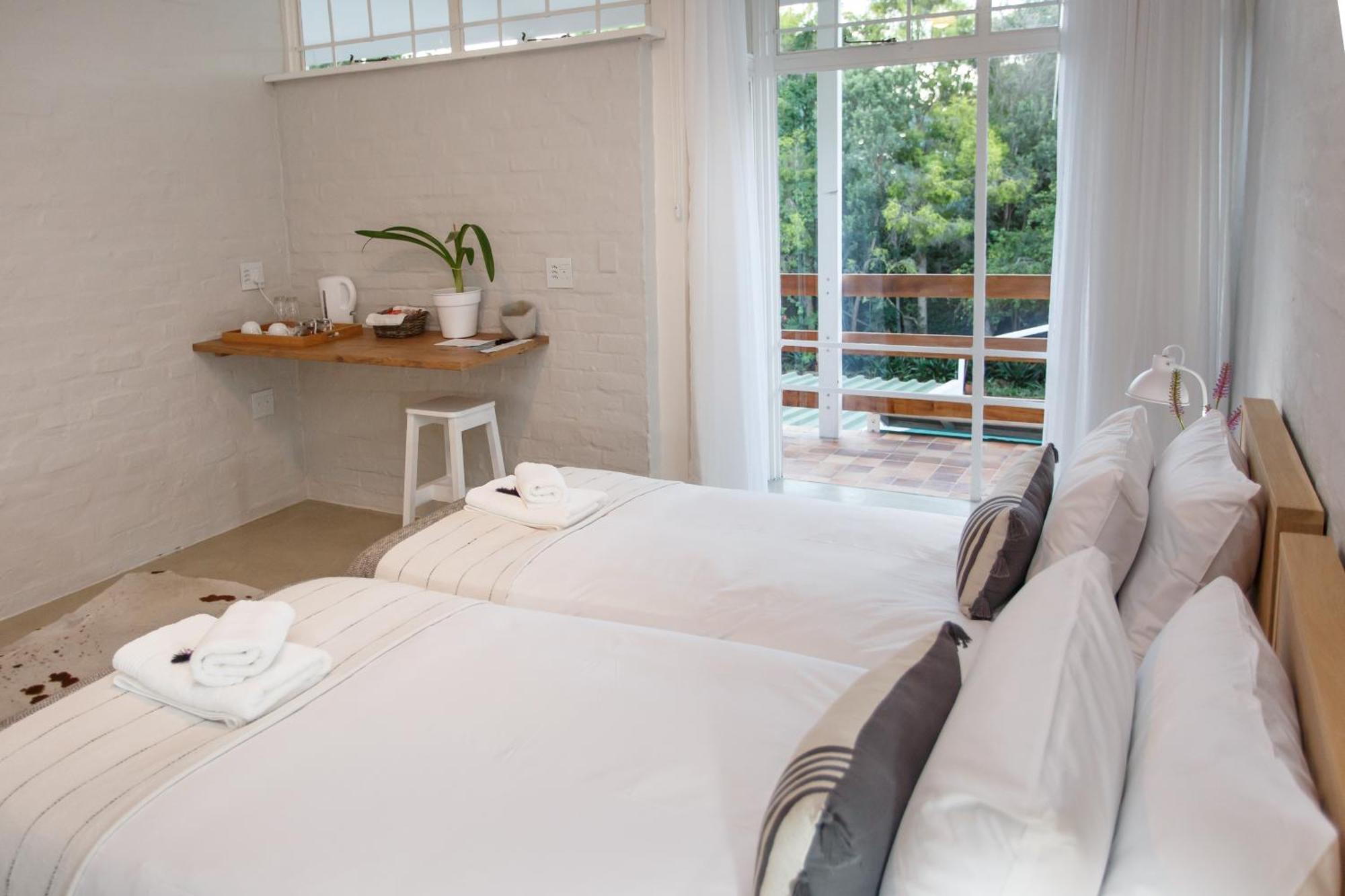 Raw Karoo Guest House Oudtshoorn Bagian luar foto