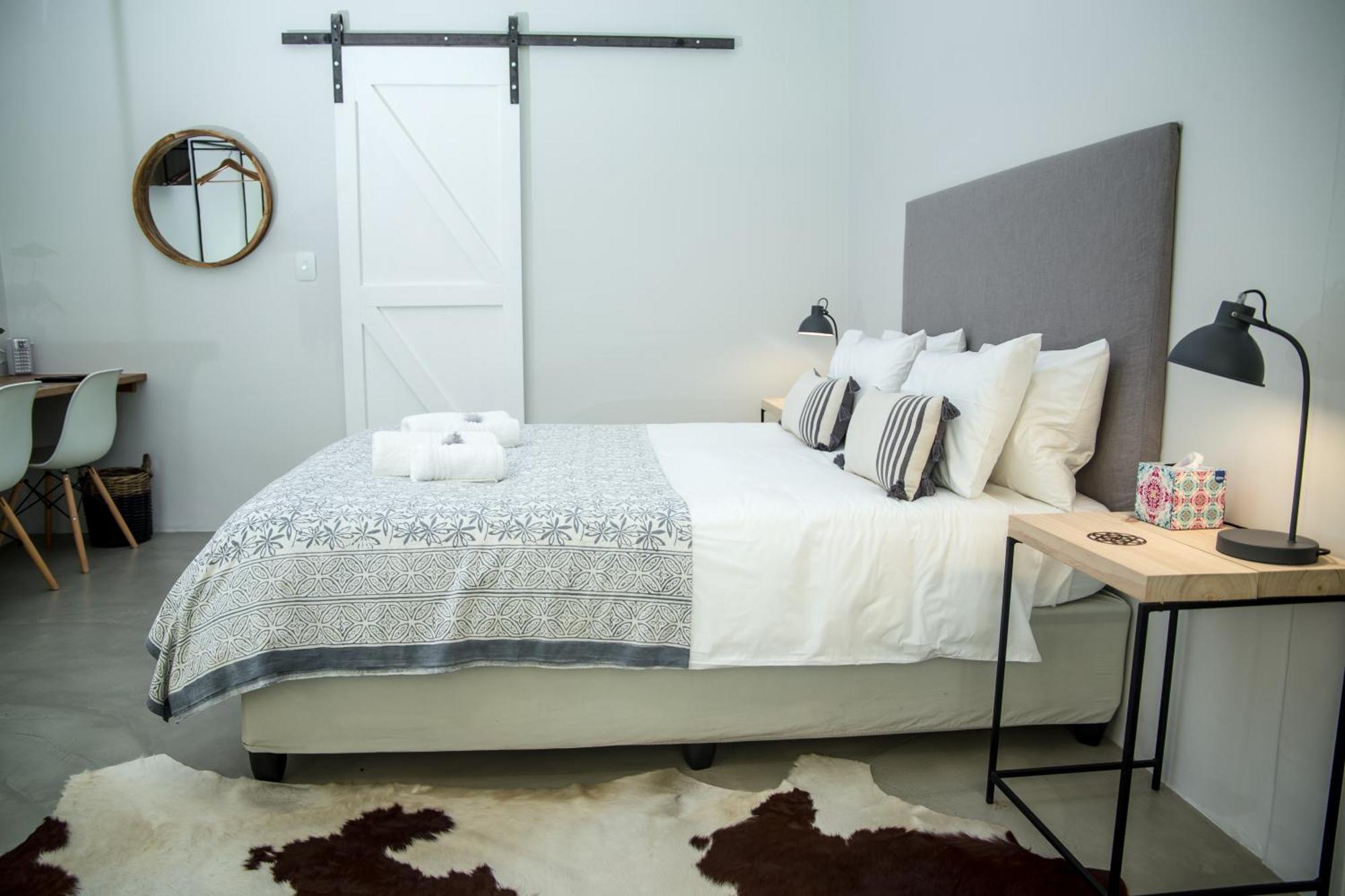 Raw Karoo Guest House Oudtshoorn Bagian luar foto