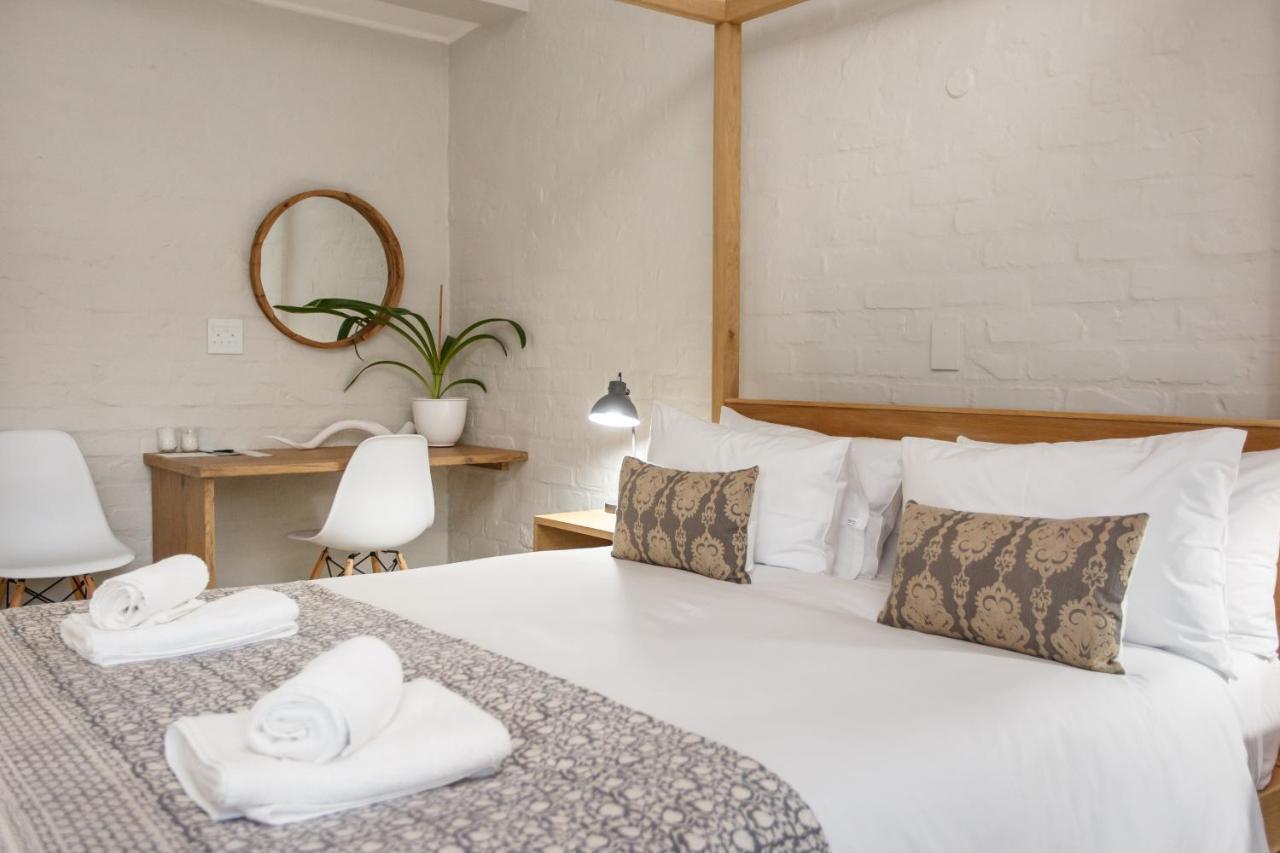 Raw Karoo Guest House Oudtshoorn Bagian luar foto